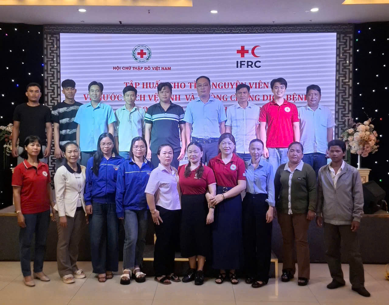 Tập huấn nâng cao năng lực cho tình nguyện viên tham gia dự án phục hồi sau mưa lũ
